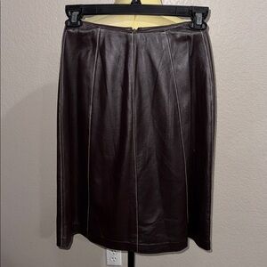 St. John Classic Brown Leather Panel Skirt - size 8